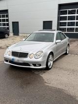 Mercedes-Benz Mercedes Benz e320 V6 (AMG packet)/Tausch - Mercedes-Benz E 320: AMG