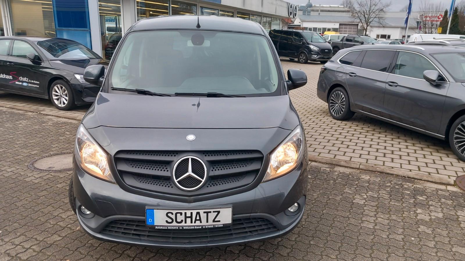 Mercedes-Benz Citan Maxi Kombi 111 CDI Rollstuhlumbau
