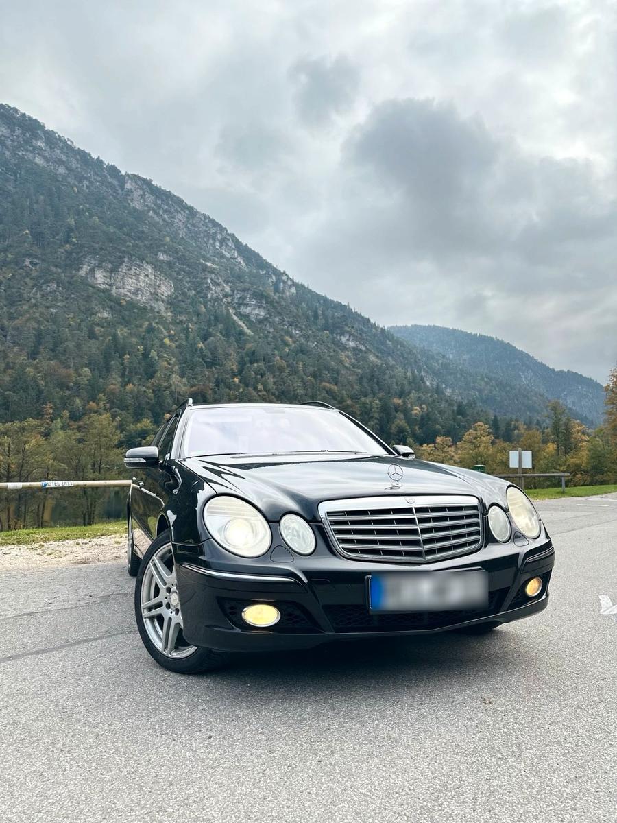 Mercedes-Benz E320, 2009