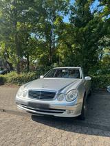 Mercedes-Benz Mercedes E320 4 matic - Mercedes-Benz E 320: Matic
