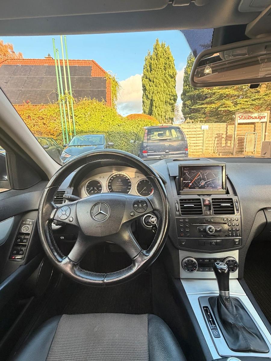 Mercedes-Benz C220 2009 — photo 7