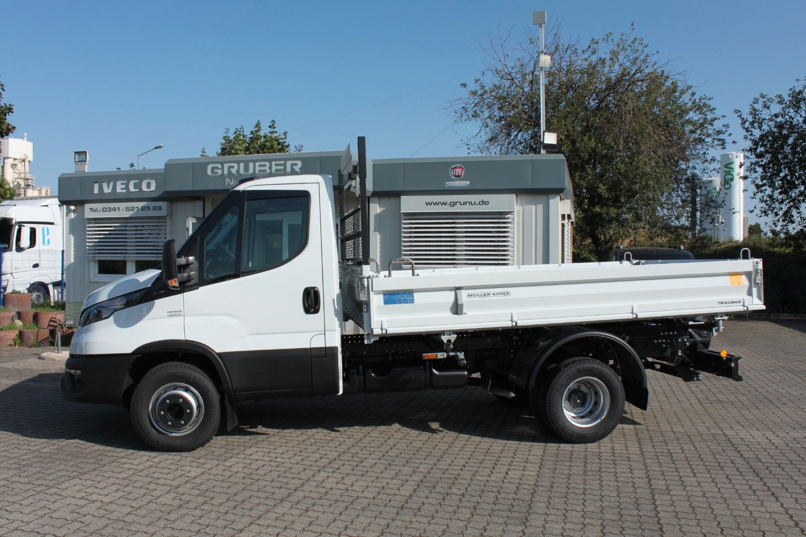 Fahrzeugabbildung Iveco Daily 70 C 18H Meiller Dreiseitenkipper Trigeniu