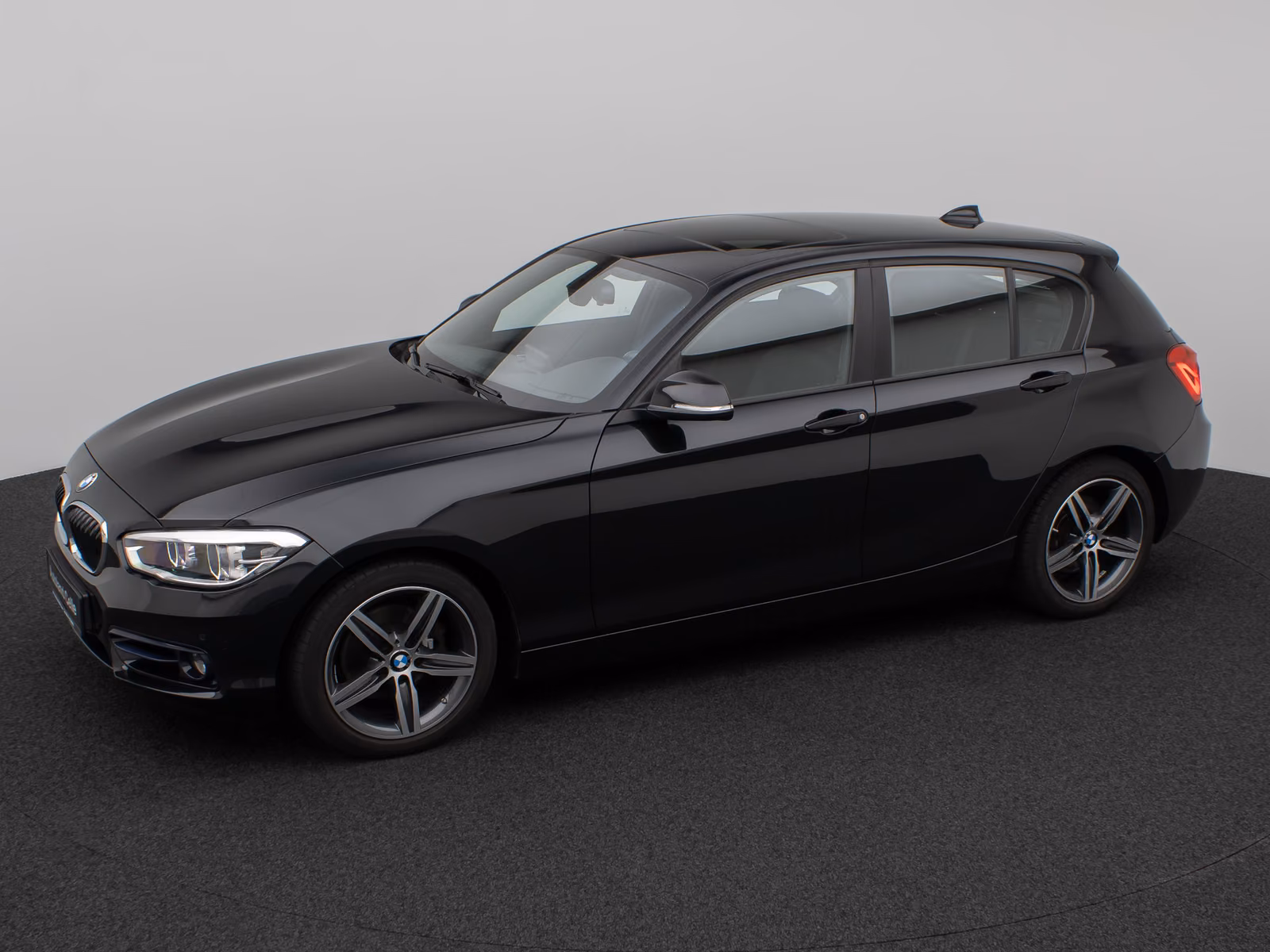 BMW 120d xD Sport Line Glasdach H/K PDC LED Komfort