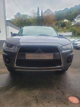 Mitsubishi Outlander 2.0 MIVEC 2WD - - gebrauchte Mitsubishi Outlander aus dem Jahr 2011