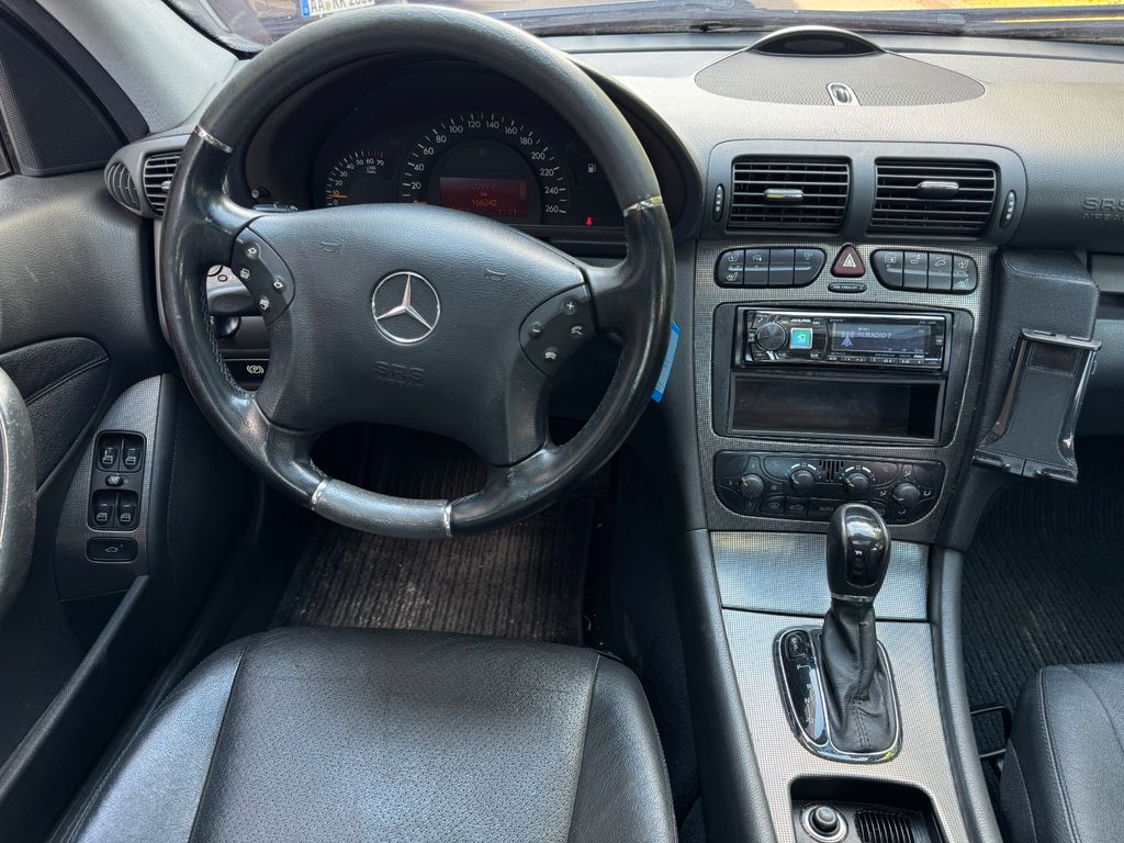 Mercedes-Benz C 320 V6 Automatik Lim.,Klima,Leder,AHK,Sitzhzg