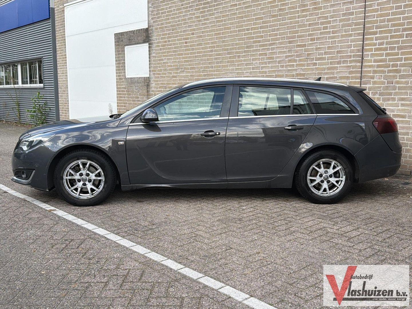 Opel Insignia 2015 — photo 8