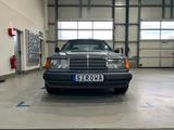 Mercedes-Benz 300 CE - Mercedes-Benz 300: Velours