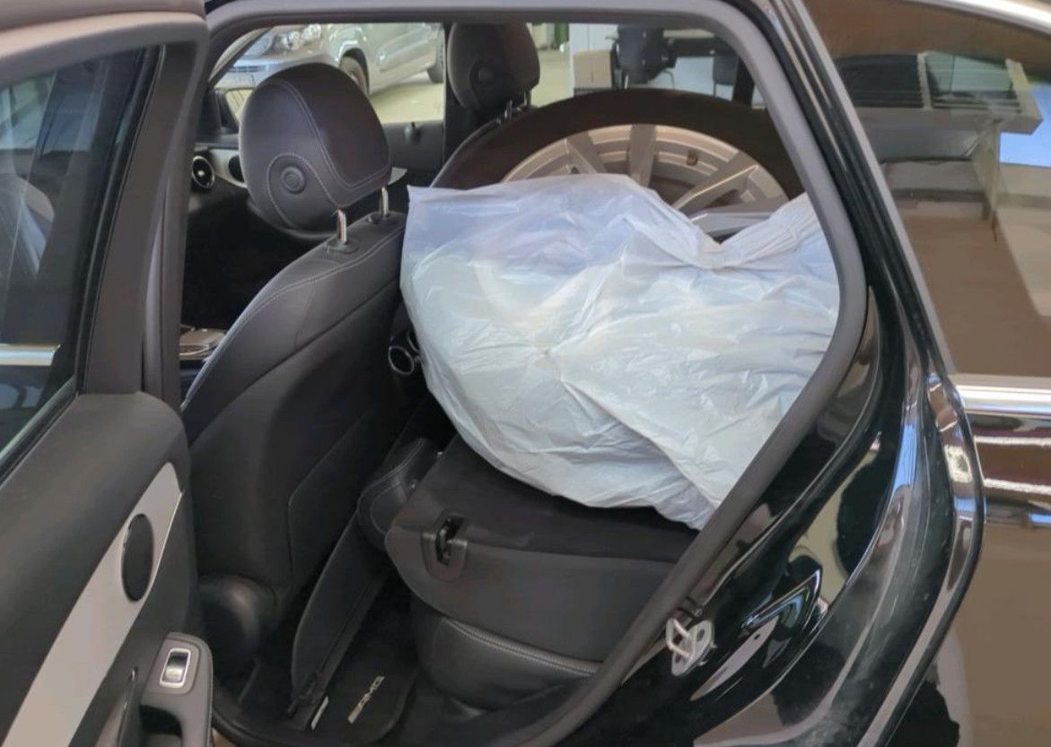 Fahrzeugabbildung Mercedes-Benz GLC 300de 4Mat 9G LED/ACC/NAVI/VIRTU/SHZ/RFK/8Fa
