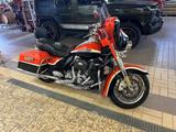 Harley-Davidson CVO Ultra Classic Electra Glide - Sondermodell - HARLEY-DAVIDSON ULTRA CLASSIC