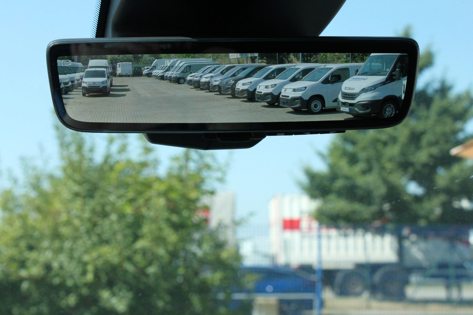 Fahrzeugabbildung Fiat Doblò L2 130PS 2x Schiebetür verglast