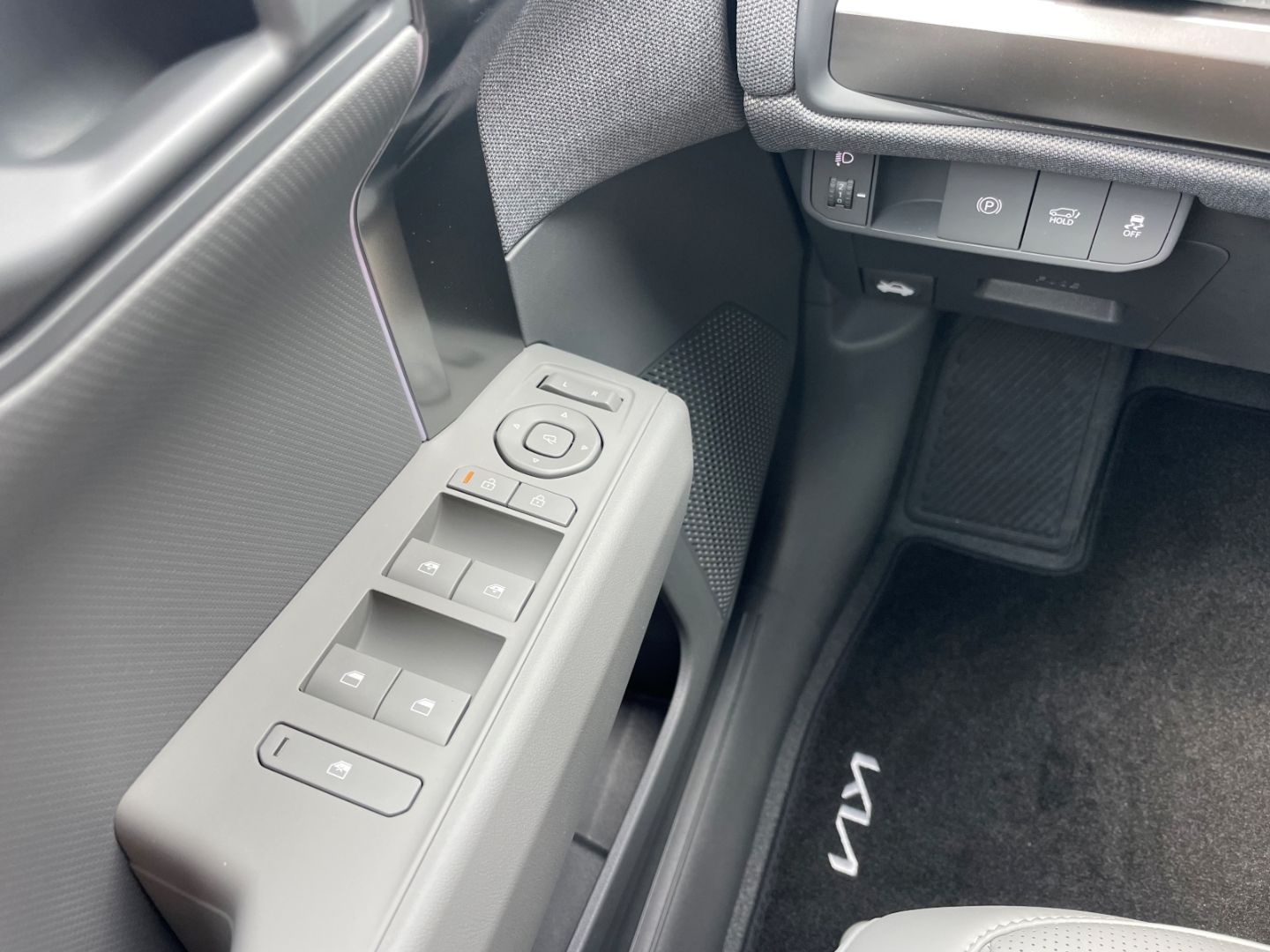 Fahrzeugabbildung Kia EV3 Earth LED totWinkAss elek Heckklappe Kamera