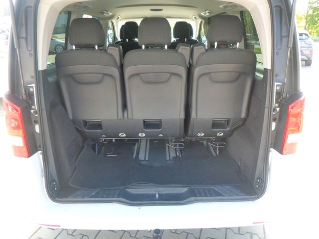 Fahrzeugabbildung Mercedes-Benz V 220 d RISE kompakt >7Sitze/Tisch/AUT/AHK/NAVI<