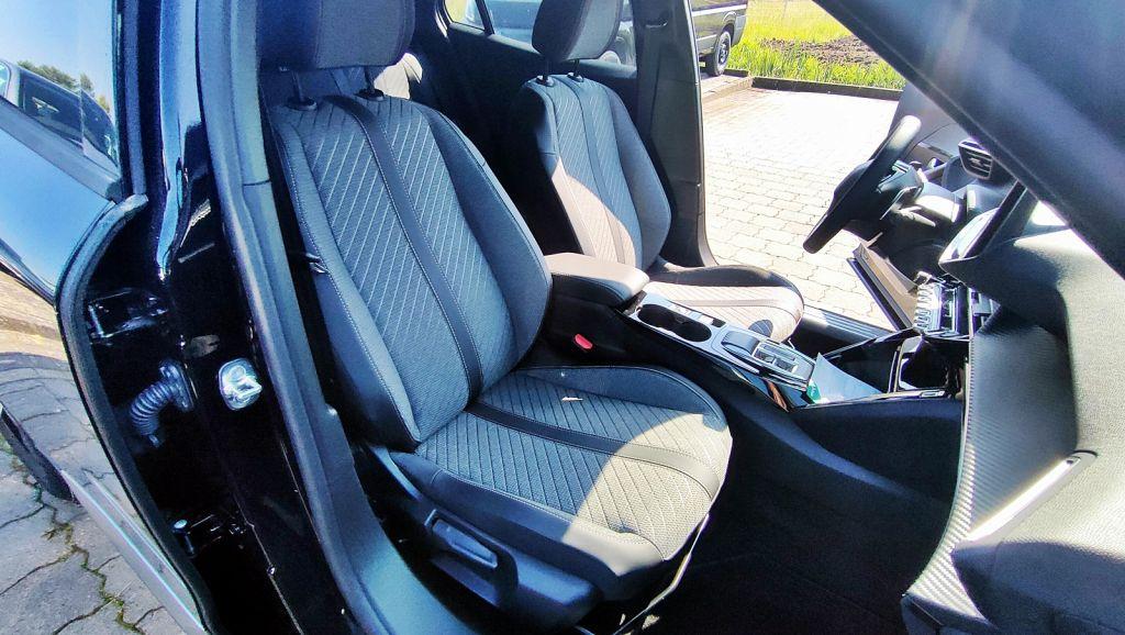 Peugeot 2008 Benzin 100 Allure