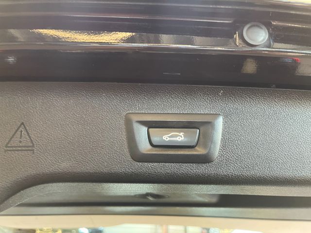 BMW 520 Touring 520 d *1.HAND*HUD*NAVI*KAM*LED*AHK*