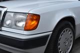 Mercedes-Benz W124 E200 AUTOMATIK LIMO TOP ZUSTAND OLDTIMER - Mercedes-Benz W124 aus dem Jahr 1992