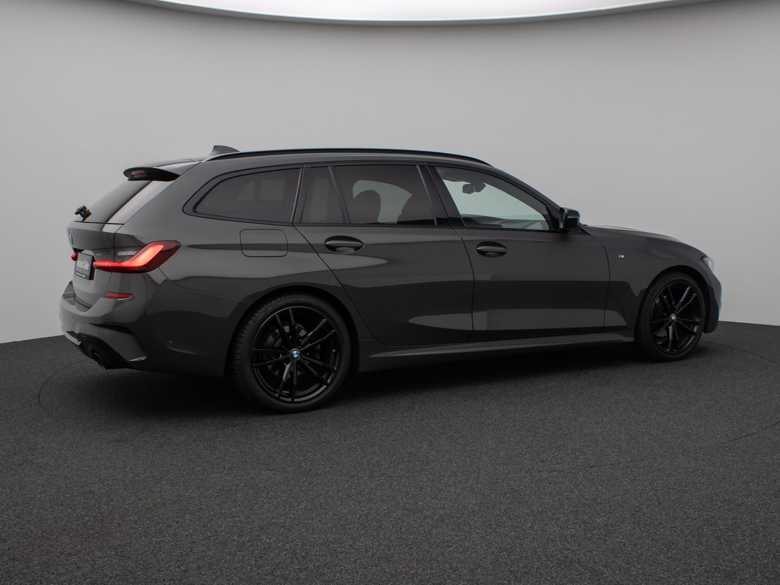 Fahrzeugabbildung BMW 320d xD M Sport Panorama Laser Kamera DAB HiFi