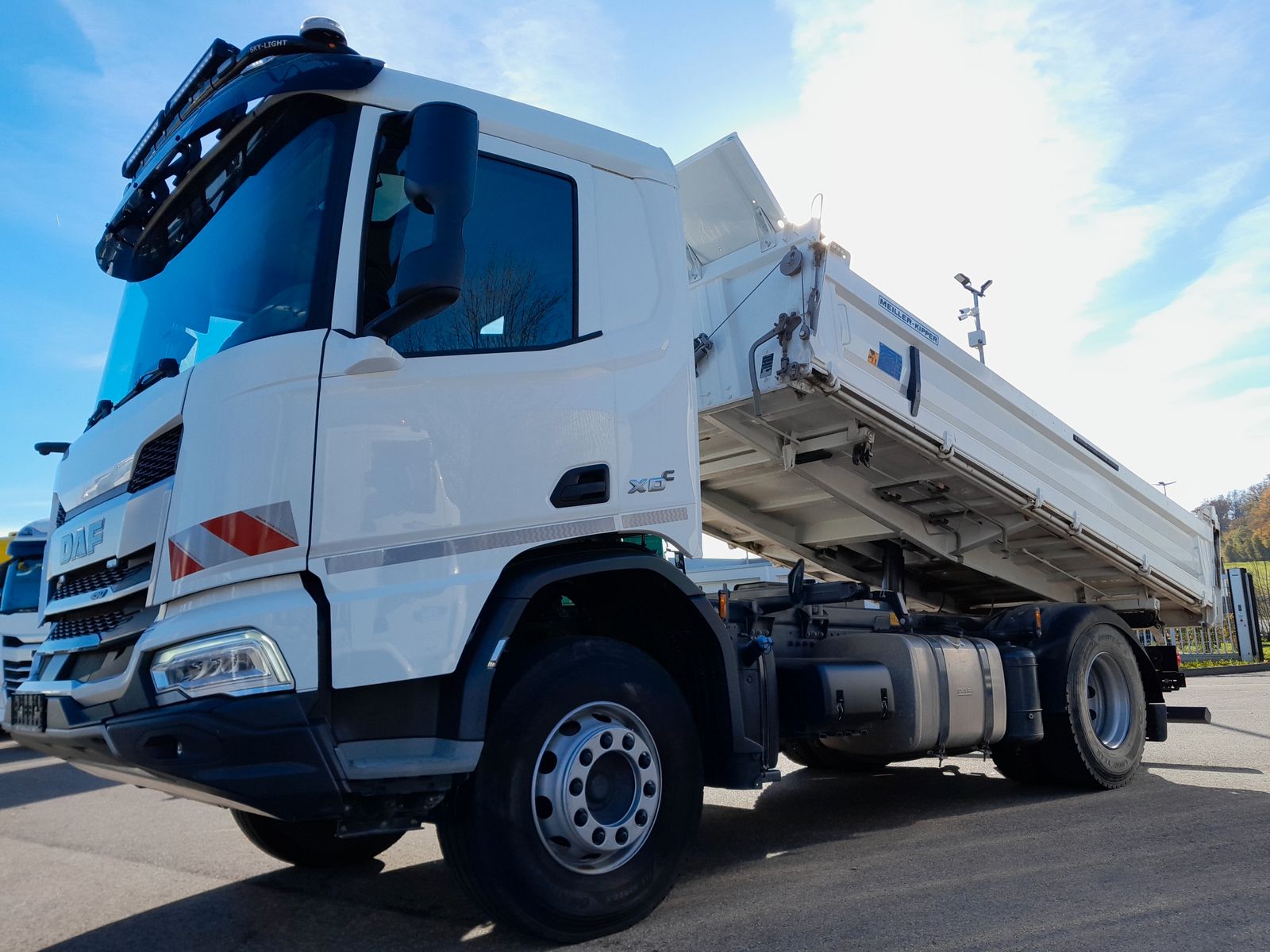 Fahrzeugabbildung DAF FA XDC 450