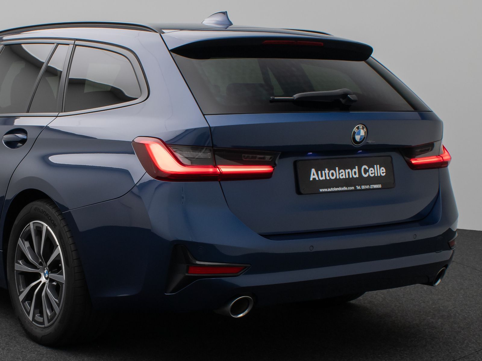 Fahrzeugabbildung BMW 320d HUD DAB CockPitPro Lordos PDC Alarm Sport