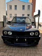 BMW 325i E30 Cabrio mit dem M-Technic 2 Paket - BMW 325 aus 1992