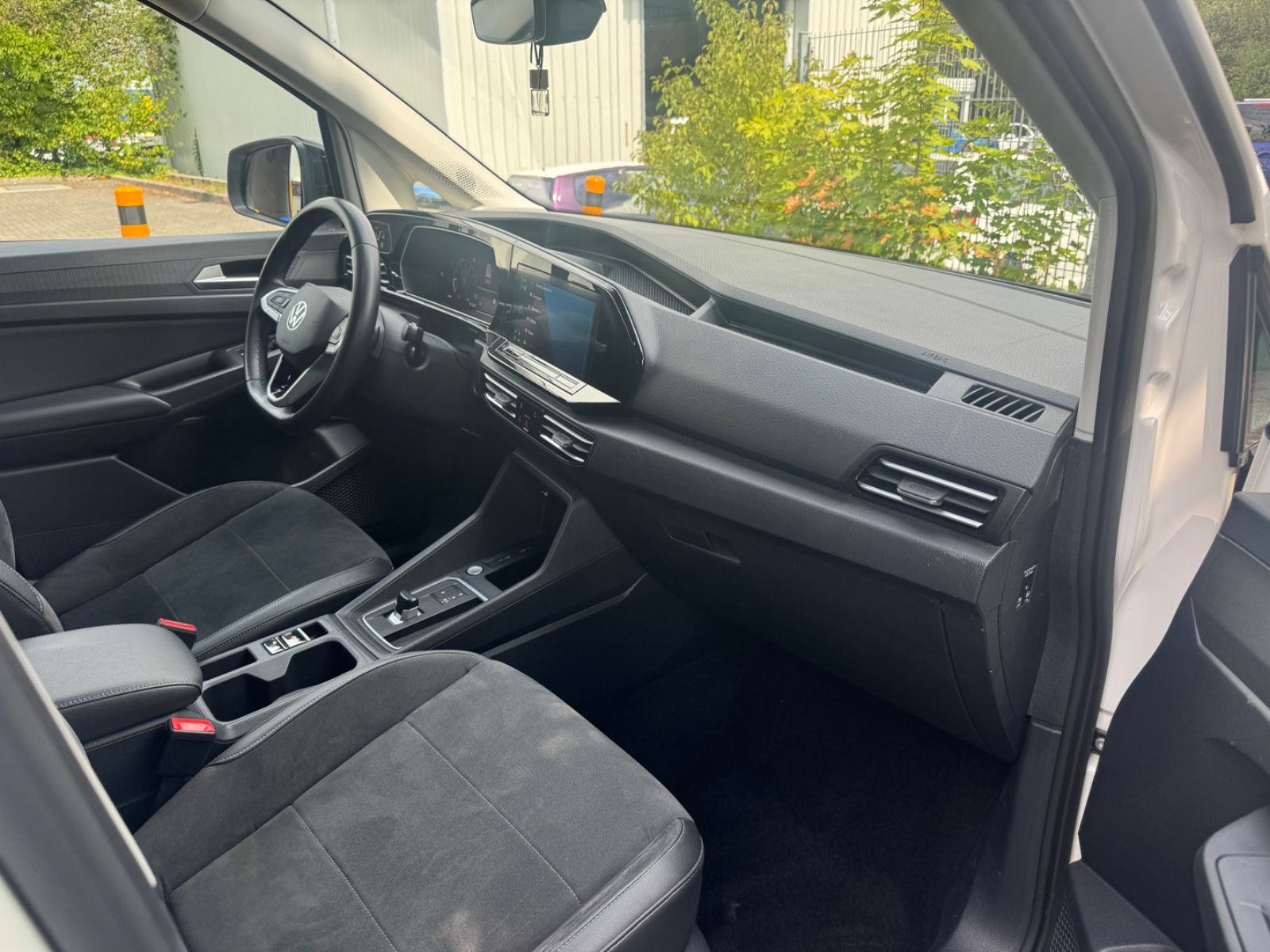 Fahrzeugabbildung Volkswagen Caddy Style NAVI+LED+ACC+LANE+ALCANTARA