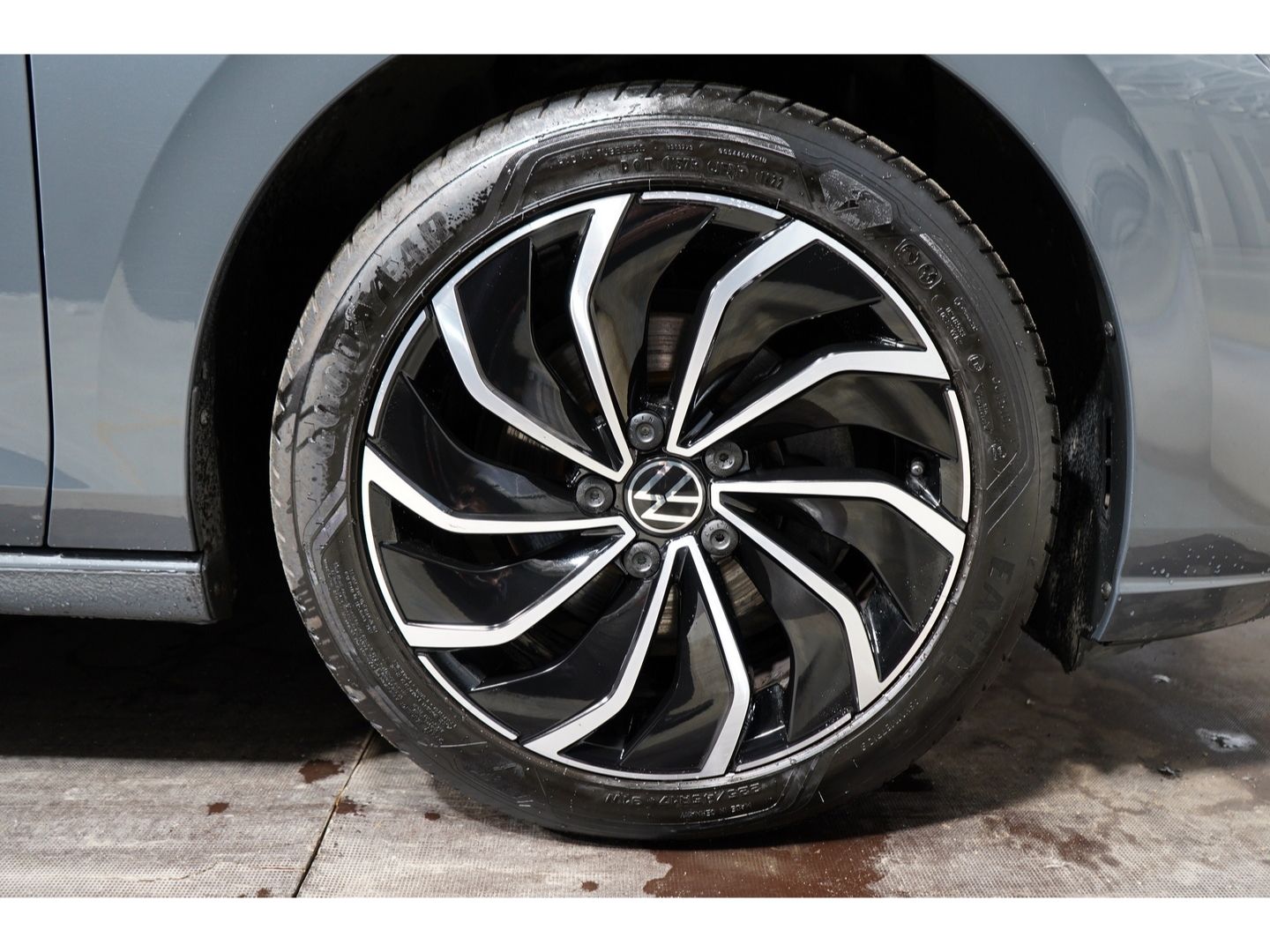 Volkswagen Golf - Bild 12