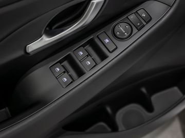 Hyundai i30 cw 1.6 Trend Navi Spurhalteassistent Kamera