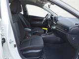 Hyundai i20 FL 1.0 T-GDI 100 DCT TREND KLIMA NAVI KAMERA - New cars: Allradantrieb