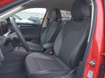 Volkswagen Tiguan - 12