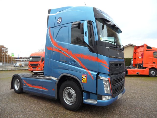 Volvo FH500,2xTank-1055L,Kühlbox,2xSchlafliege,Top Zus