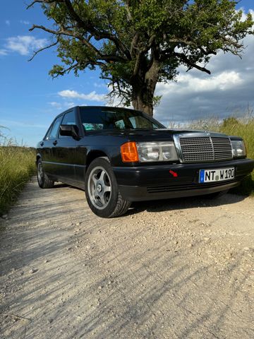 Mercedes-Benz 190 W201 