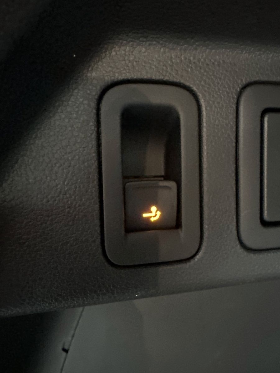 Fahrzeugabbildung Volkswagen Tiguan 2.0 TDI DSG 4M Sound NAV+LED+AHK+PANORAMA
