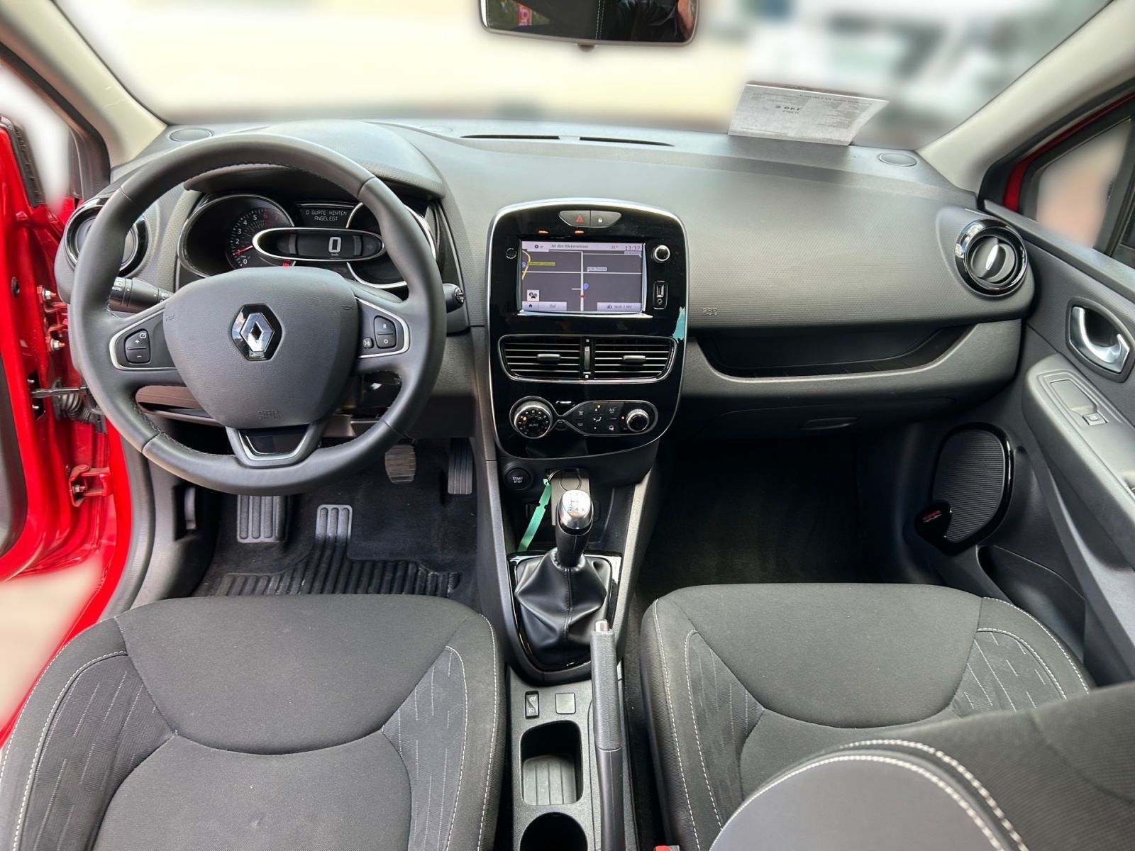 Fahrzeugabbildung Renault Clio IV Limited