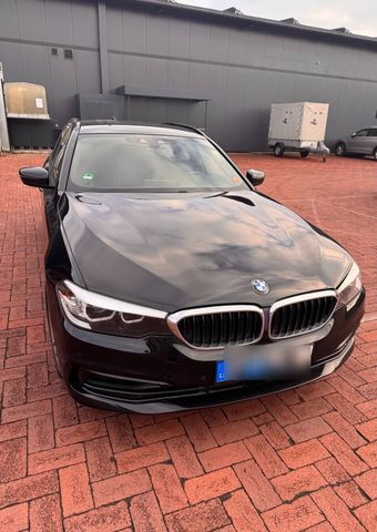 BMW BMW 520dA Touring  Top-Zustand, umfangrei...