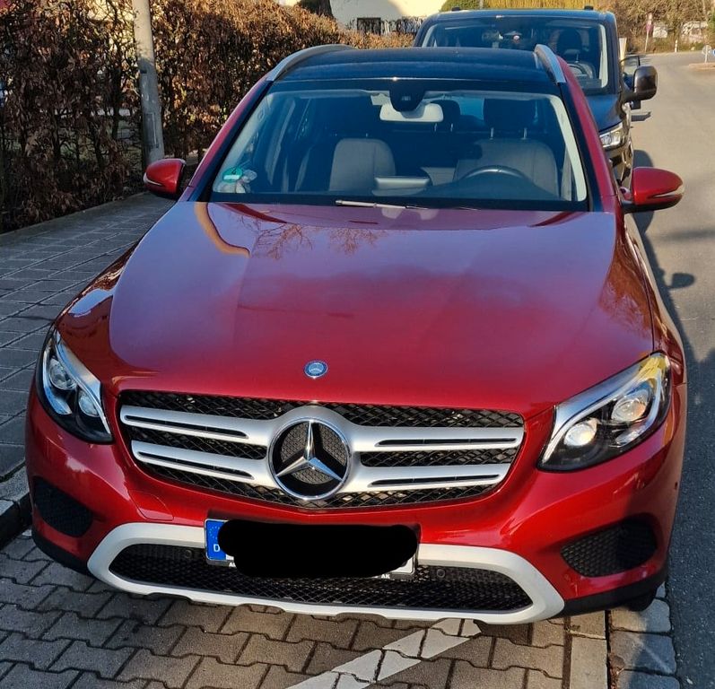 Image of Mercedes-Benz GLC 250