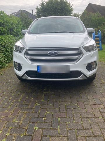 Ford Kuga 1.5 Eco Boost wie Neu !!!