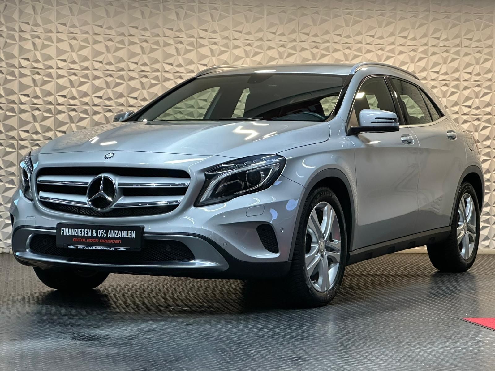 MERCEDES-BENZ GLA200 URBAN* BIXEN#SHZ#TEMPO#FRONT#PDC#KLIMA - Image 4