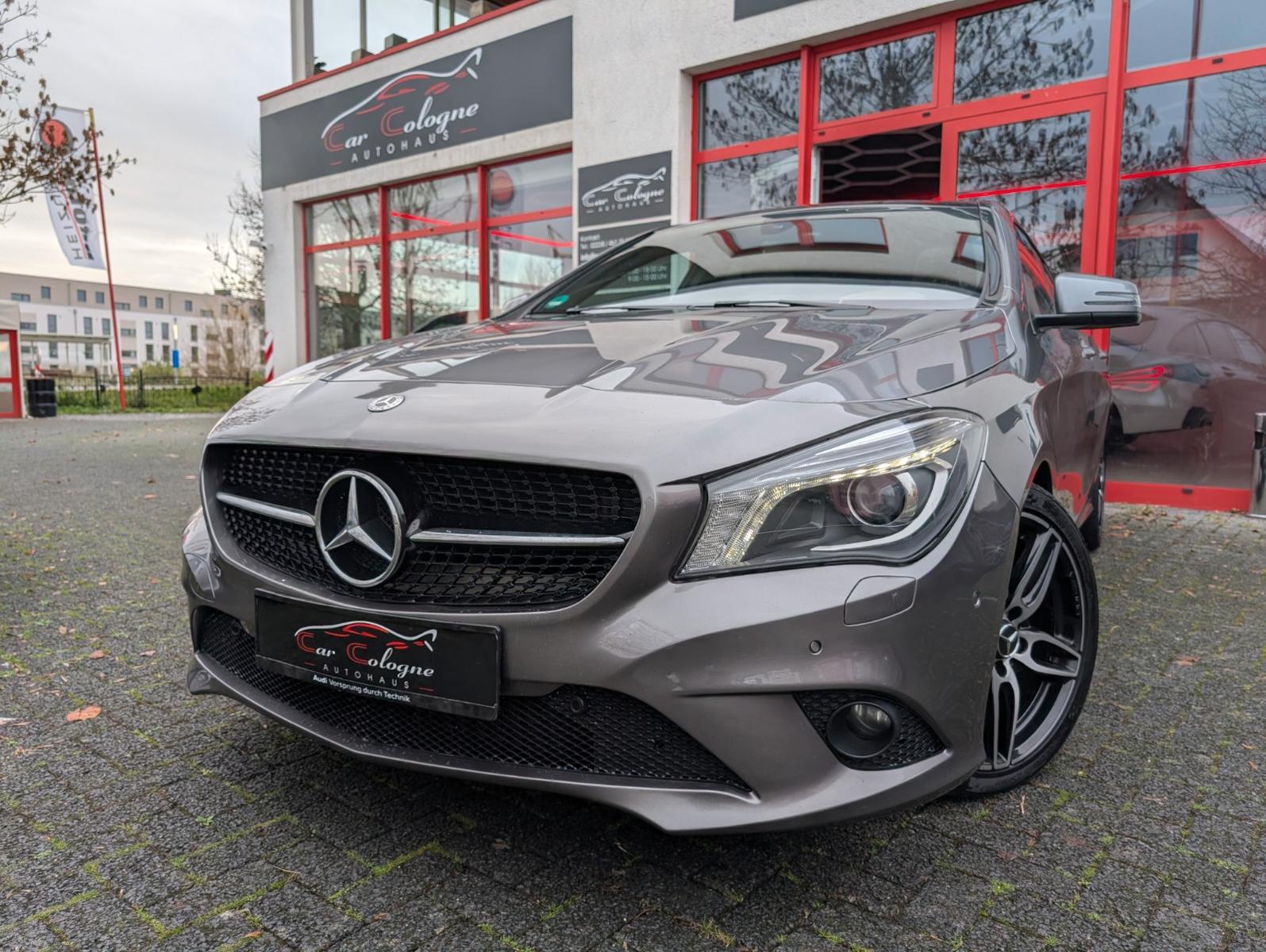 Mercedes-Benz CLA 220 Shooting Brake AMG LINE SHZ/PDC/PANO/18"