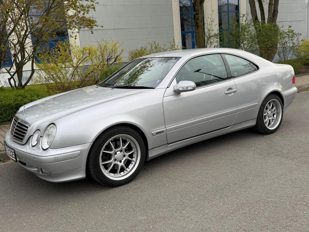 Mercedes-Benz CLK 320 W208 V6  Vollaussta...