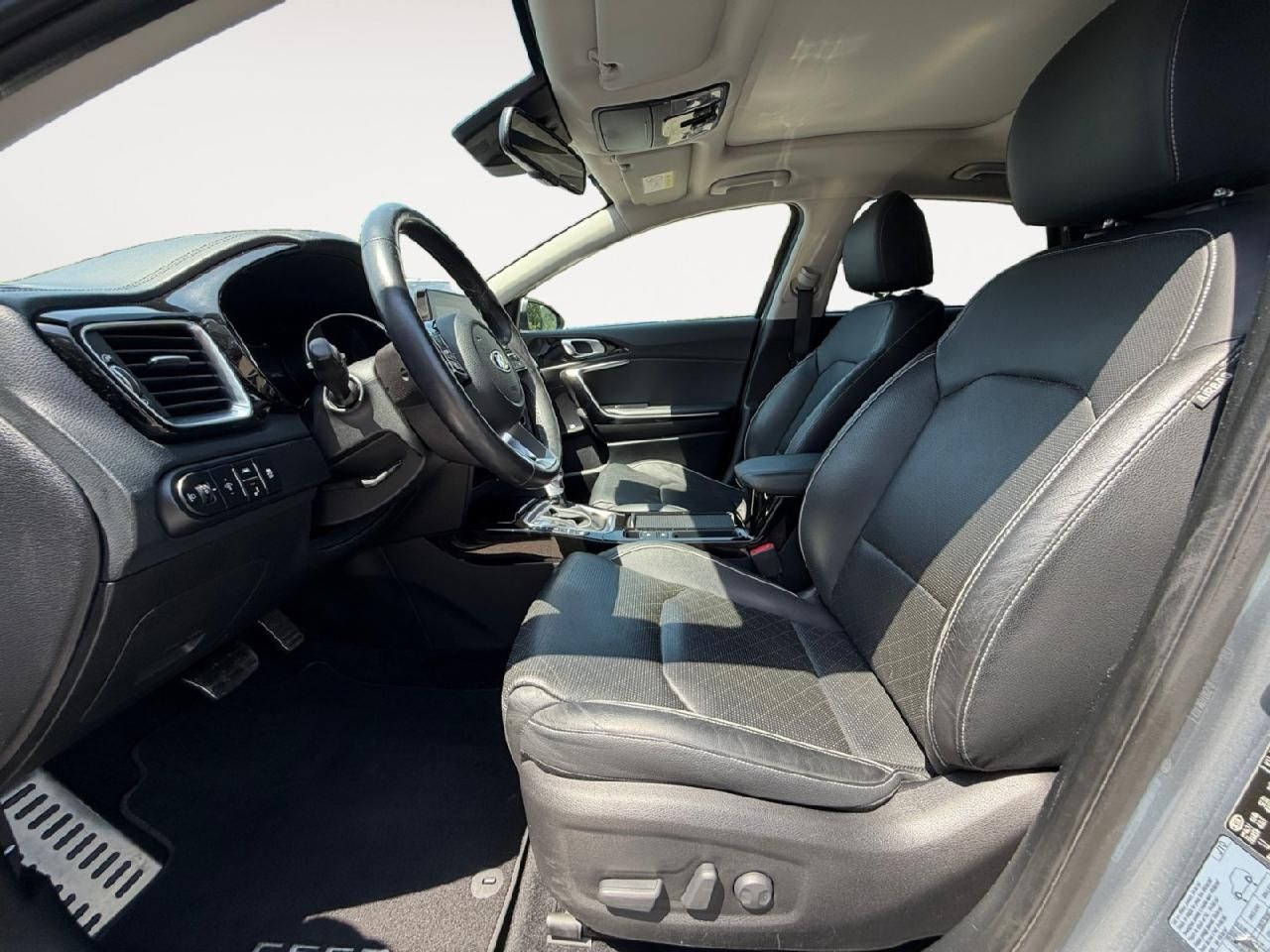 Fahrzeugabbildung Kia Ceed Platinum Edition
