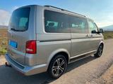 Volkswagen T5 Multivan NEUER MOTOR  17000km - VW T5 Gebrauchtwagen in Freiburg