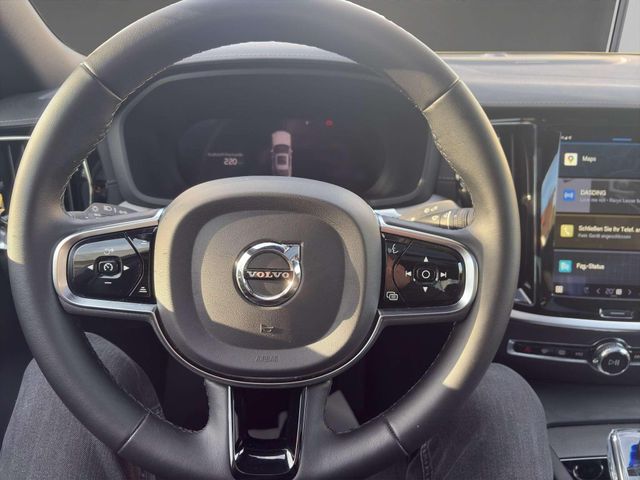 Volvo S60 Ultimate Dark AWD