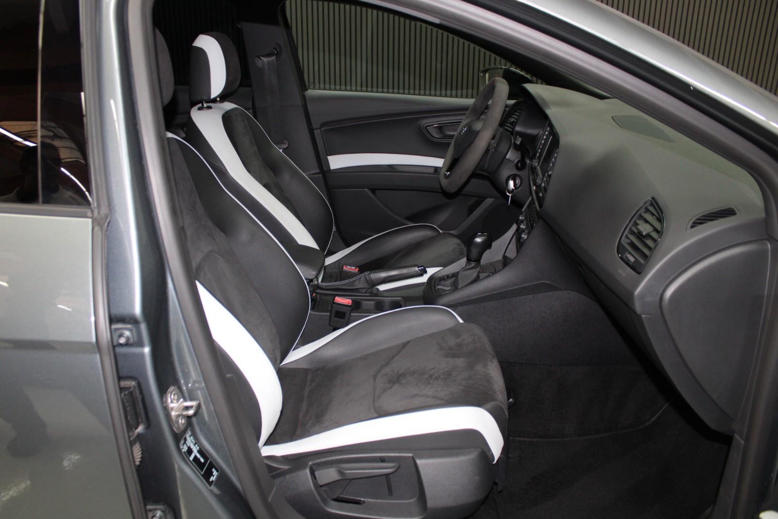 Seat Leon ST Cupra 280 ch DSG – Toit panoramique – Baquets Alcantara – DCC – LED – GPS