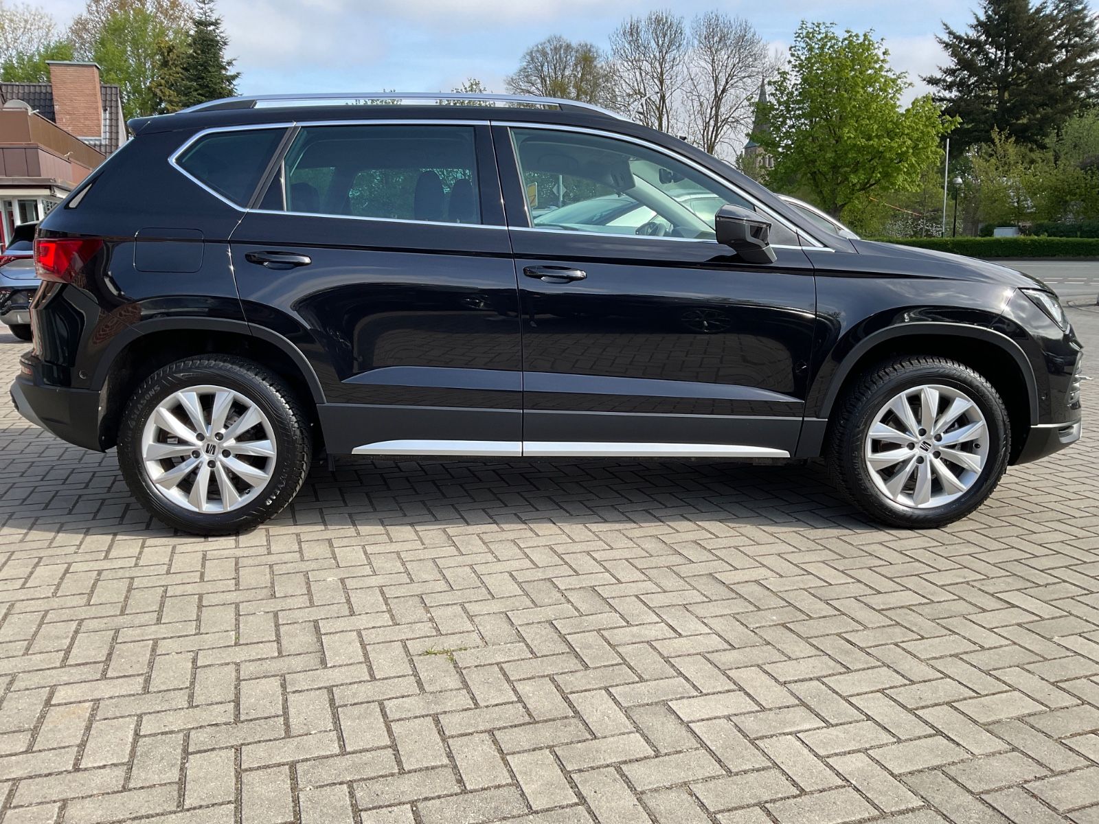 Fahrzeugabbildung SEAT Ateca 1.5 TSI Xperience DSG,LED,Kamera,Navi,GJR