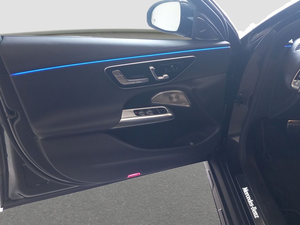 Fahrzeugabbildung Mercedes-Benz E 300 de 4M T Aut. Airmatic*AHK*Distronic*Burmes