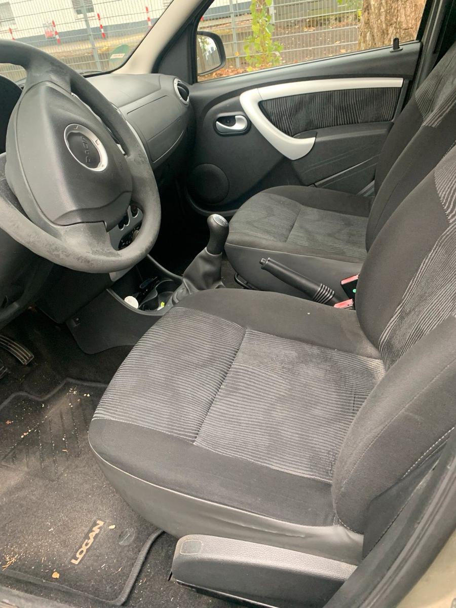 Dacia Logan 2009 — photo 5