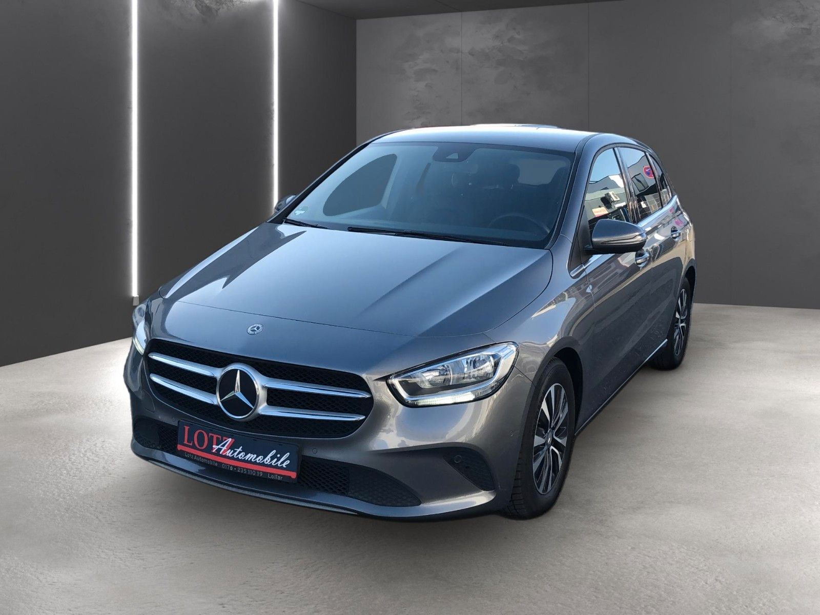 MERCEDES-BENZ B 180 d
