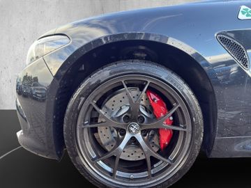 Alfa Romeo Giulia Quadrifoglio 2.9 V6 520PS AT8 TECHNOLOGIE