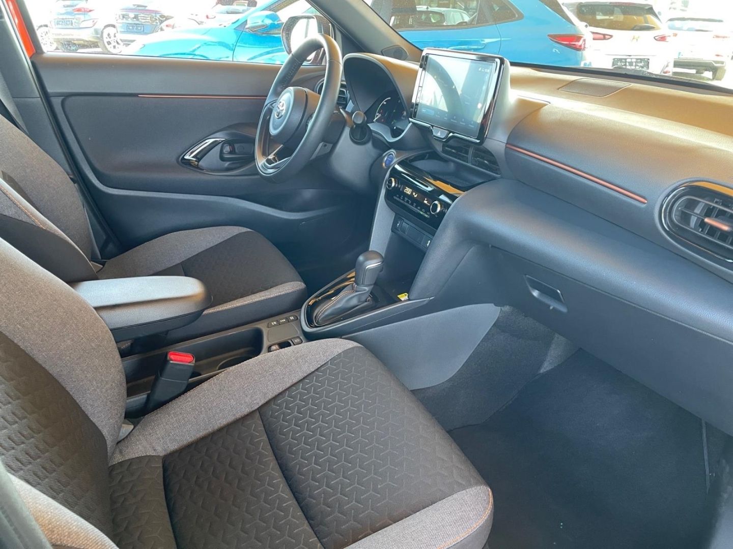 Fahrzeugabbildung Toyota Yaris Cross 1.5 Hybrid Spicy Edition LED Navigat