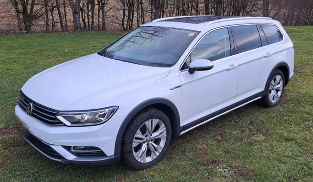 VW Passat Alltrack 2.0 TDI SCR 140kW DSG BMT 4M...