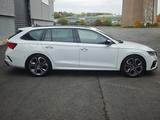 Skoda Octavia Combi RS*PANO*KESSY*STDHZG*DCC*HUD*ACC* - Skoda aus 2023